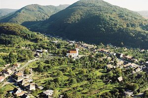 NA PREDAJ, pozemok vo výmere 1787 m2, IS pri pozemku k.ú. Pernek — foto 5