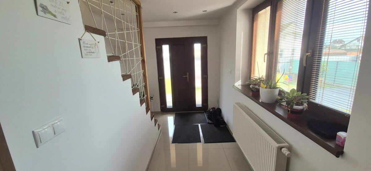Priestranný  6i rodinný dom, pozemok 936 m2, Sekule, okres Senica — foto 25