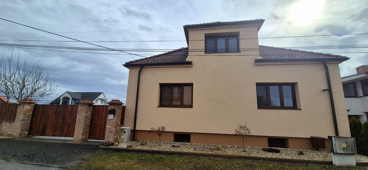 Priestranný  6i rodinný dom, pozemok 936 m2, Sekule, okres Senica — foto 3