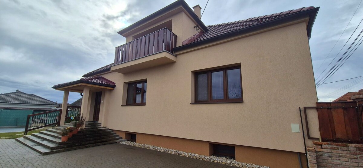 Priestranný  6i rodinný dom, pozemok 936 m2, Sekule, okres Senica — foto 5
