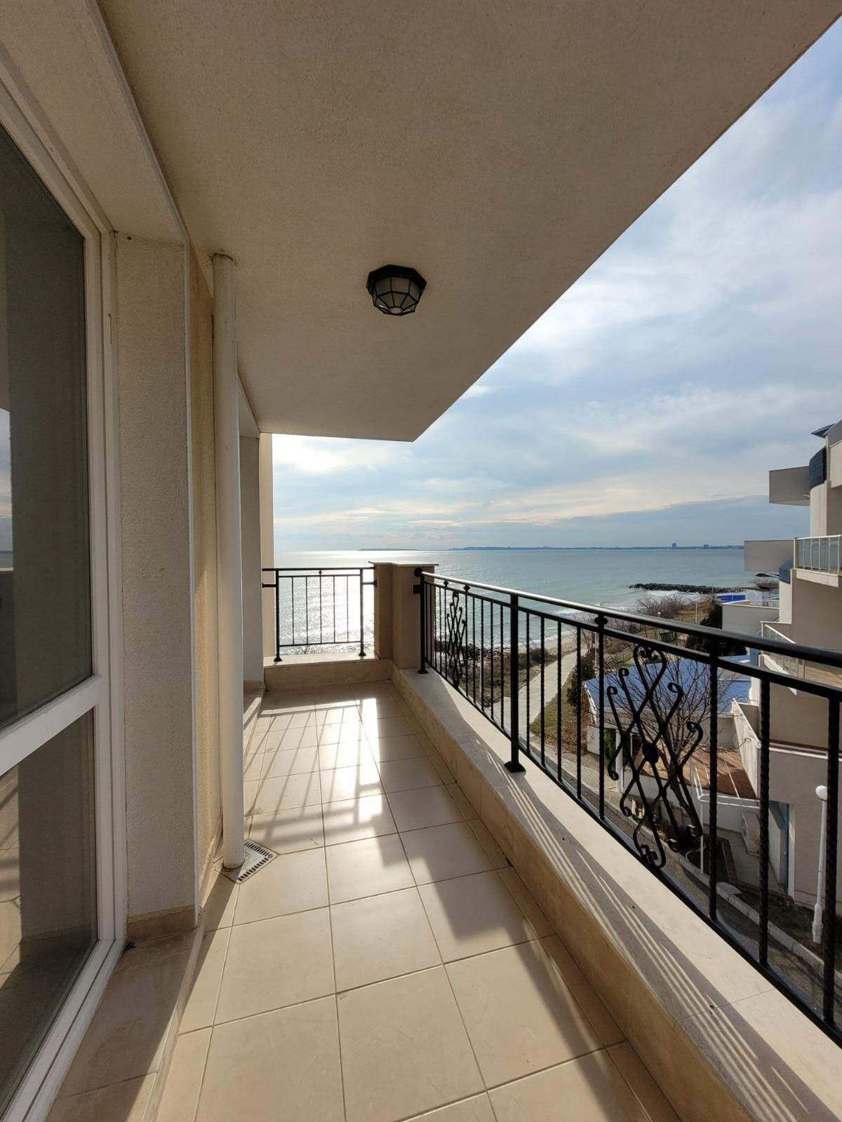 Predaj, 2 i apartmán 61 m2 s balkónom, letovisko Sveti Vlas BULHARSKO — foto 8