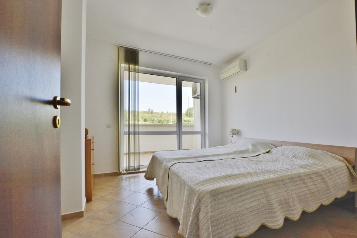 Predaj, 3 i apartmán 139 m2 s výhľadom v letovisku Byala BULHARSKO — foto 13