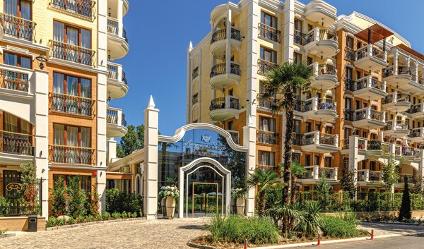 Predaj, 3 i apartmán 78 m², 2 terasy, Harmony Suites 12, BULHARSKO