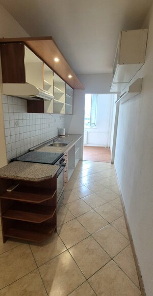 Predaj, 3 i byt, 2 balkóny, potenciál na modernizáciu, sídlisko JUH MA — foto 10