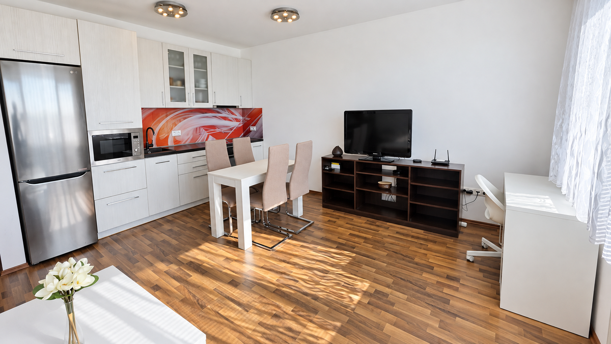 Na predaj slnečný a zariadený 2-izbový, klimatizovaný byt s loggiou vo Hviezdoslavove — foto 4