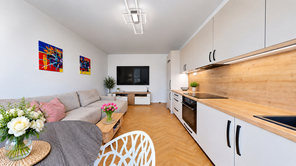 BA/NIVY-Prenájom komplet prerobeného 3 izbového bytu pri OC Centrál — foto 3
