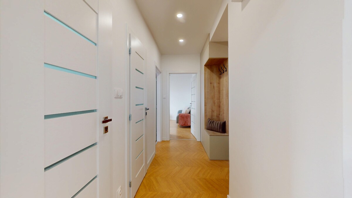 BA/NIVY-Prenájom komplet prerobeného 3 izbového bytu pri OC Centrál — foto 9