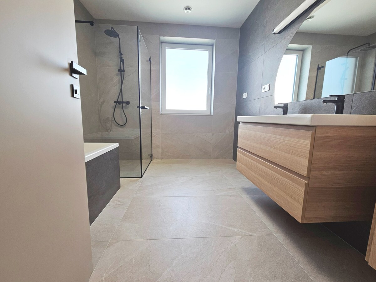 SKOLAUDOVANÝ 4 izbový RD, ÚP 128 m2 S TEP. ČERPADLOM, POZEMOK 405 m2 — foto 12