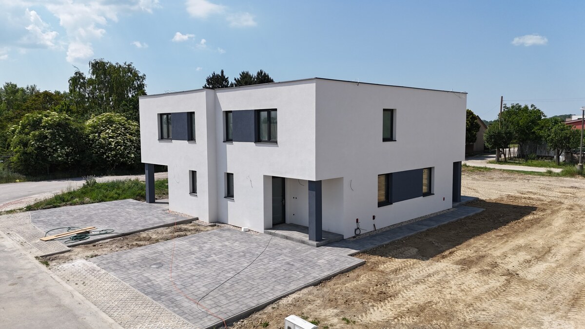 SKOLAUDOVANÝ 4 izbový RD, ÚP 128 m2 S TEP. ČERPADLOM, POZEMOK 405 m2 — foto 5