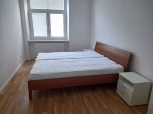 2-IZBOVÝ BYT V RODINNOM DOME – BA I. STARÉ MESTO, ĽADOVÁ — foto 4