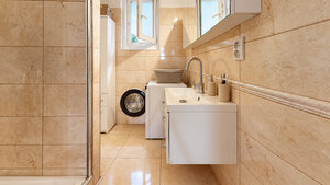 BERNOLÁKOVO - Hlavná ulica - UP cca 210 m² a pozemkom 957 m², garáž — foto 12
