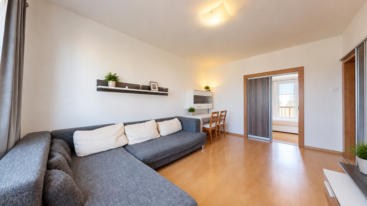 PREDAJ 3i BYTU S BALKÓNOM A VÝHĽADOM DO ZELENE | Rumančeková, Ružinov — foto 3