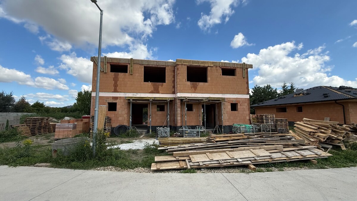 4-IZBOVÝ RODINNÝ DOM V DVOJDOME – JELŠOVÁ ULICA, BERNOLÁKOVO — foto 17