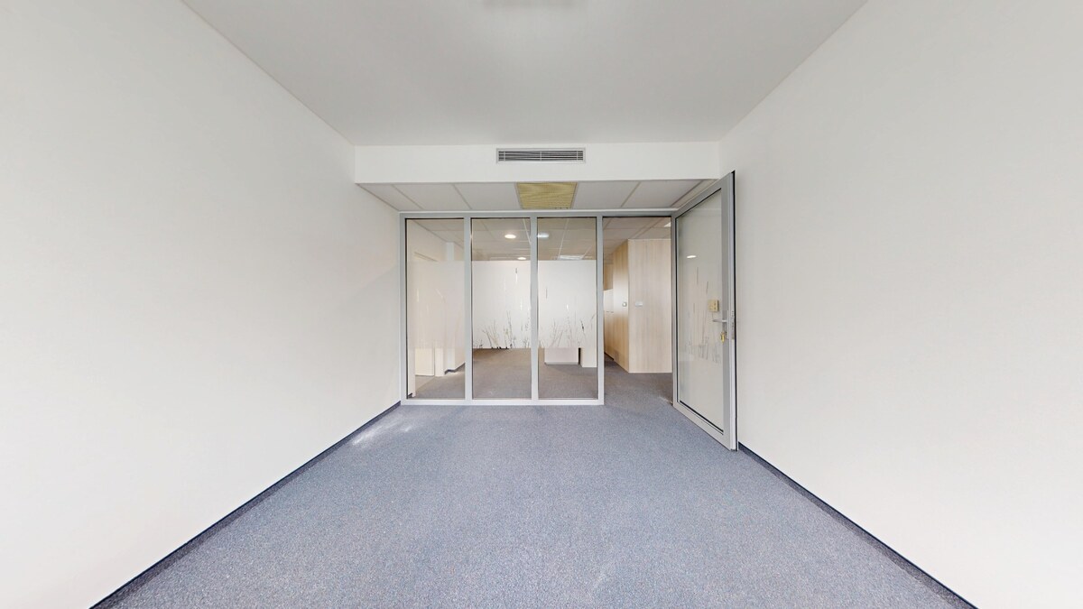Samostatné kancelárske priestory 228,38 m2 -  BA II. Miletičova — foto 13