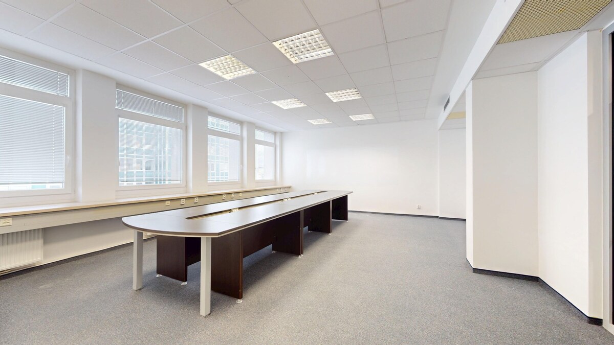 Samostatné kancelárske priestory 228,38 m2 -  BA II. Miletičova — foto 14