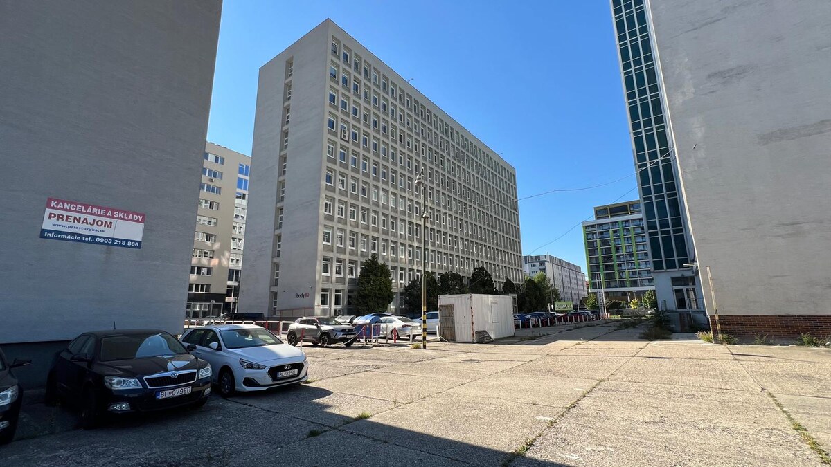 Samostatné kancelárske priestory 228,38 m2 -  BA II. Miletičova — foto 27