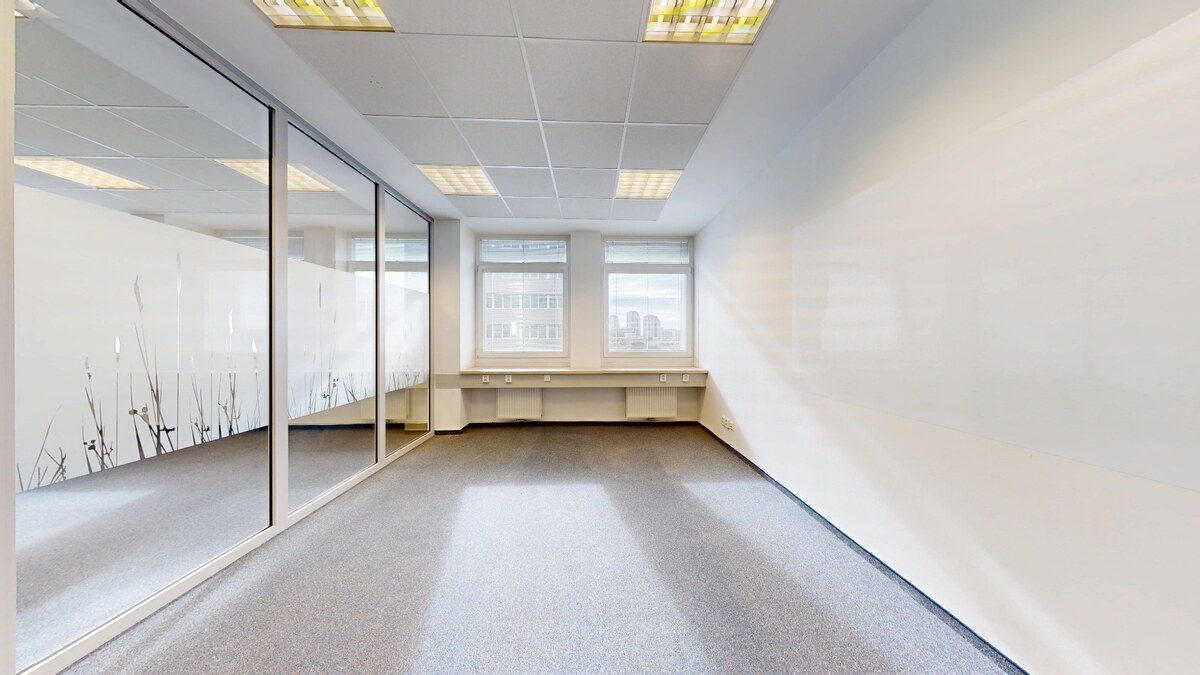 Samostatné kancelárske priestory 228,38 m2 -  BA II. Miletičova — foto 3