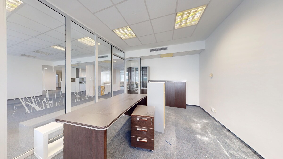 Samostatné kancelárske priestory 228,38 m2 -  BA II. Miletičova — foto 8