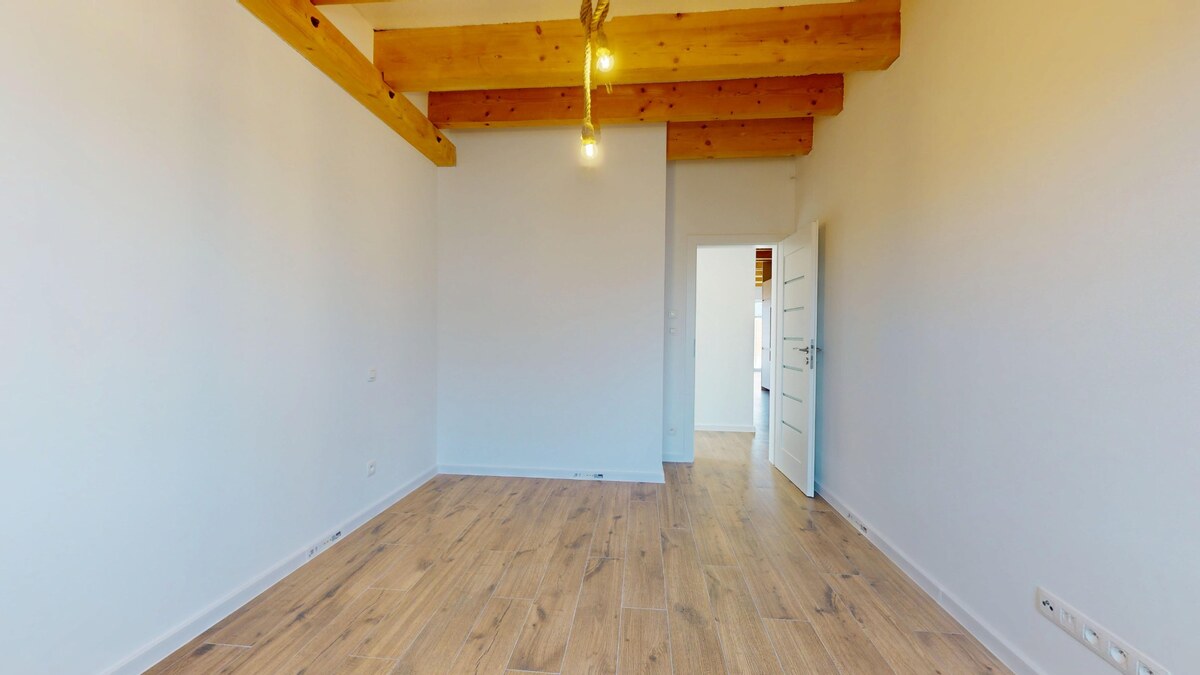 NOVOSTAVBA RODINNÉHO DOMU + OBYTNÉ PODKROVIE- úžitková plocha 136 m2 — foto 11