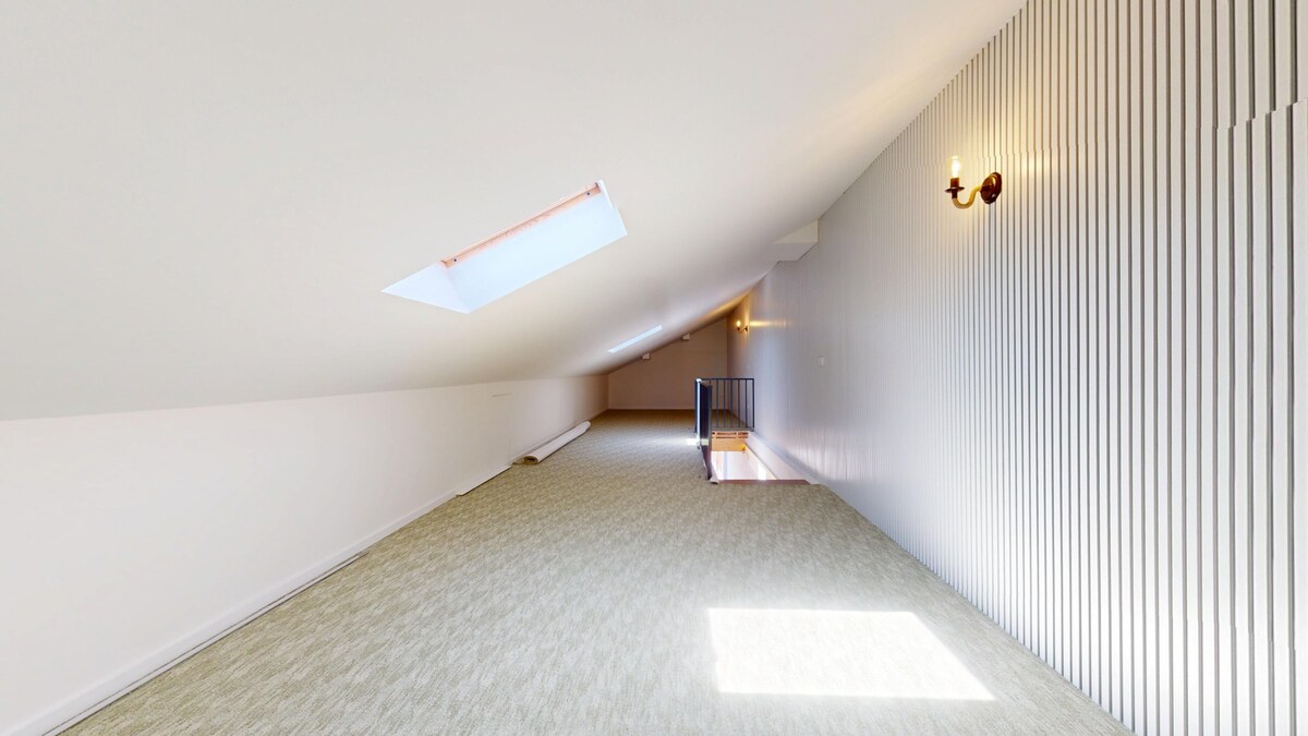 NOVOSTAVBA RODINNÉHO DOMU + OBYTNÉ PODKROVIE- úžitková plocha 136 m2 — foto 16