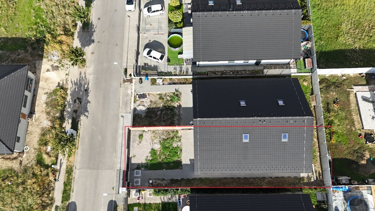 NOVOSTAVBA RODINNÉHO DOMU + OBYTNÉ PODKROVIE- úžitková plocha 136 m2 — foto 21