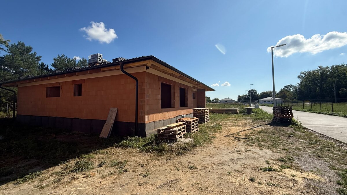 MODERNÝ 4-IZBOVÝ RODINNÝ DOM V BERNOLÁKOVE – JELŠOVÁ ULICA — foto 14