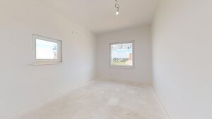 NOVY SVET - SKOLAUDOVANÝ rodinný dom s terasou a parkovaním — foto 24