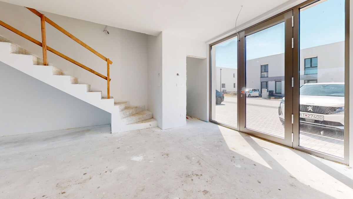 KRÁĽOVÁ PRI SENCI – SKOLAUDOVANÁ novostavba 4-izbového RD, záhrada 167 — foto 3