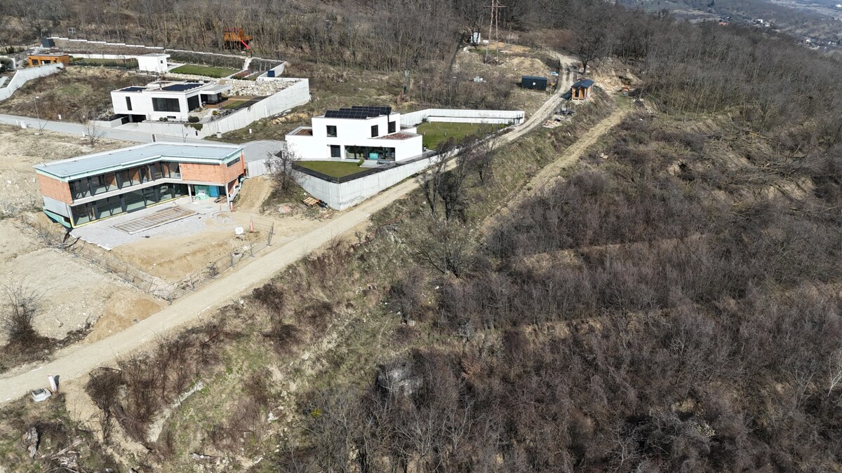 AHOJ BRIEŽKY | SAMOSTATNÝ RODINNÝ DOM V DOTYKU S PRÍRODOU — foto 6
