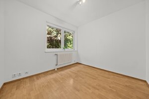 4-IZBOVÝ BYT S TERASOU V EXKLUZÍVNEJ VILE | KARLOVA VES — foto 15