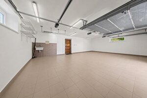 4-IZBOVÝ BYT S TERASOU V EXKLUZÍVNEJ VILE | KARLOVA VES — foto 29