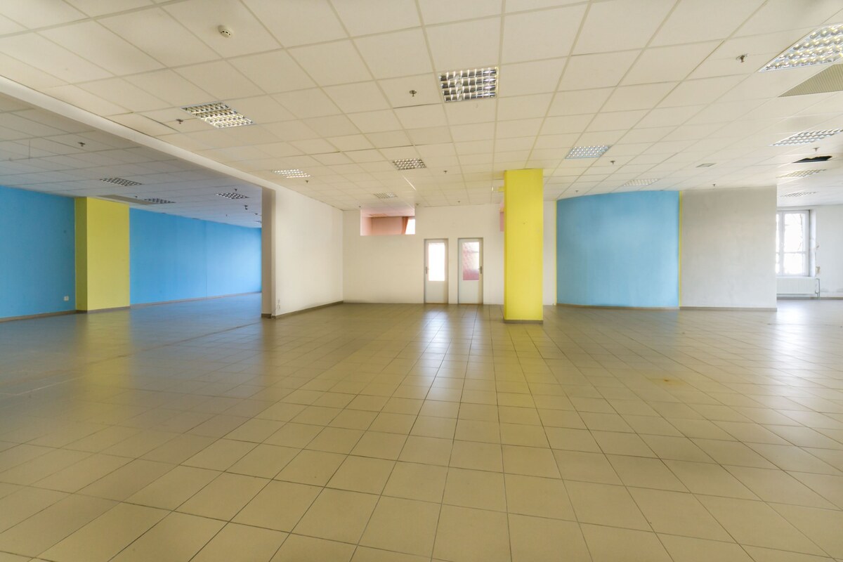 GA/CENTRUM - Veľký obchodný priestor o výmere 337m2 s parkovaním — foto 8