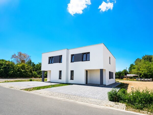 SKOLAUDOVANÝ 4 izbový RD, ÚP 128 m2 S TEP. ČERPADLOM, POZEMOK 405 m2