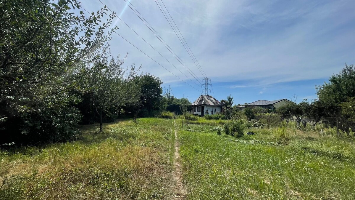 Slnečný pozemok pri Malom Dunaji s chatkou – ideálne miesto na  oddych — foto 9