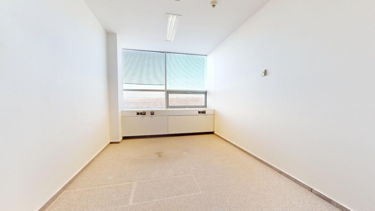 Krásne moderné kancelárie WESTEND TOWER, Dúbravská cesta BA IV. — foto 13