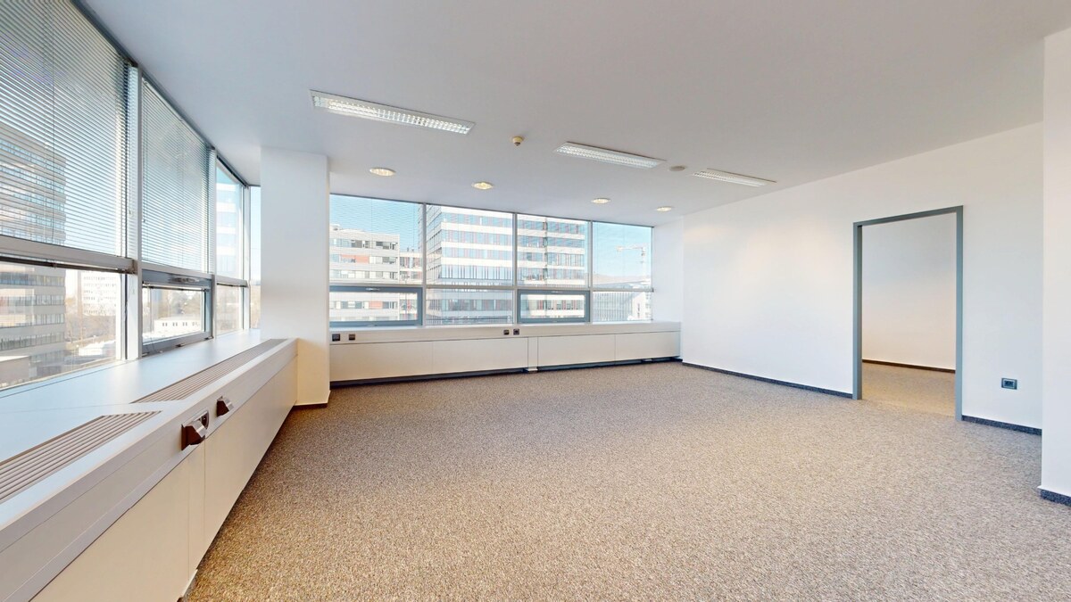 Krásna moderná 3 kancelária -93,25m2 WESTEND TOWER, Dúbravská cesta BA — foto 2