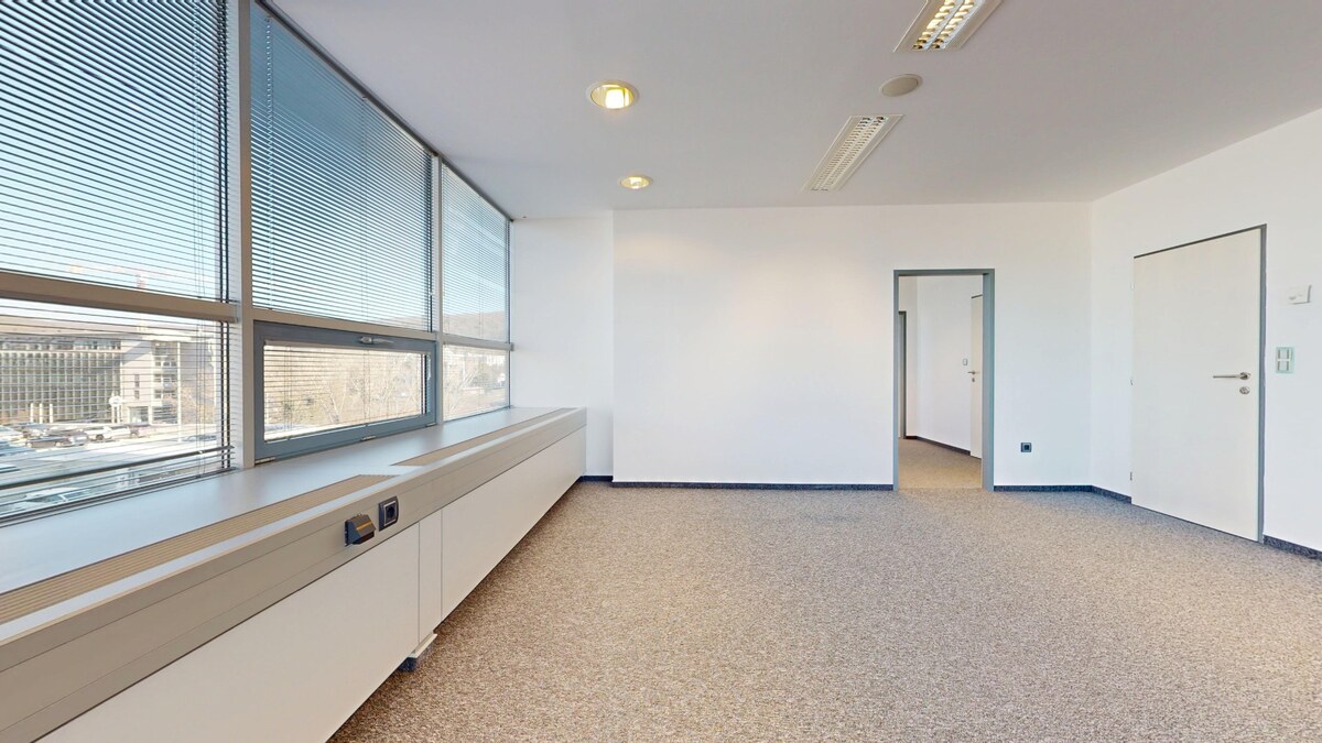 Krásna moderná 3 kancelária -93,25m2 WESTEND TOWER, Dúbravská cesta BA — foto 4