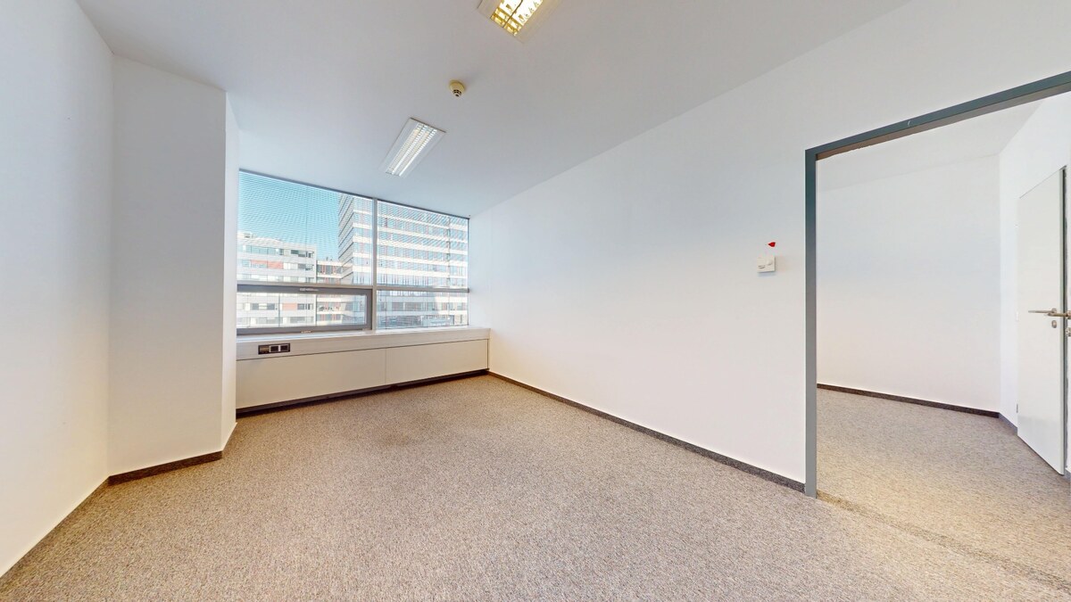 Krásna moderná 3 kancelária -93,25m2 WESTEND TOWER, Dúbravská cesta BA — foto 5