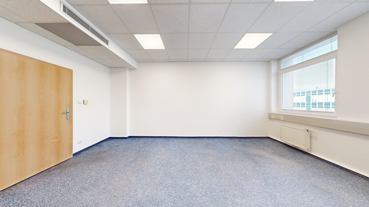 Kancelárske celky od 19,83 m2 až po  do 479 m2, BA II. Miletičova — foto 4