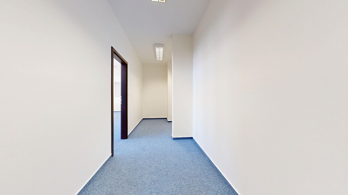 Výborná adresa na kanceláriu, od 20m2, Nám. SNP, BA I. - Staré mesto — foto 3