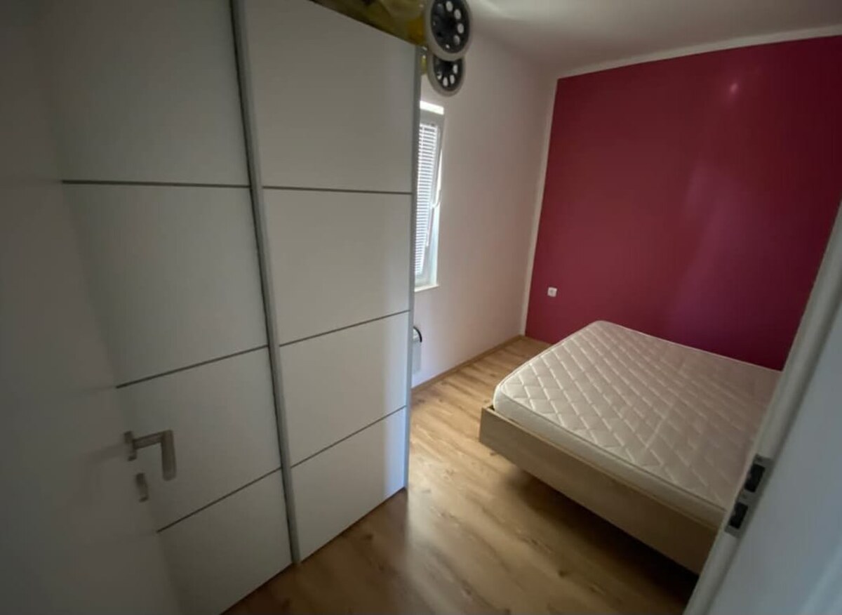 HR/Ostrov VIR- Predaj 2 zariadených apartmánov za cenu 1 - 95m2 — foto 17