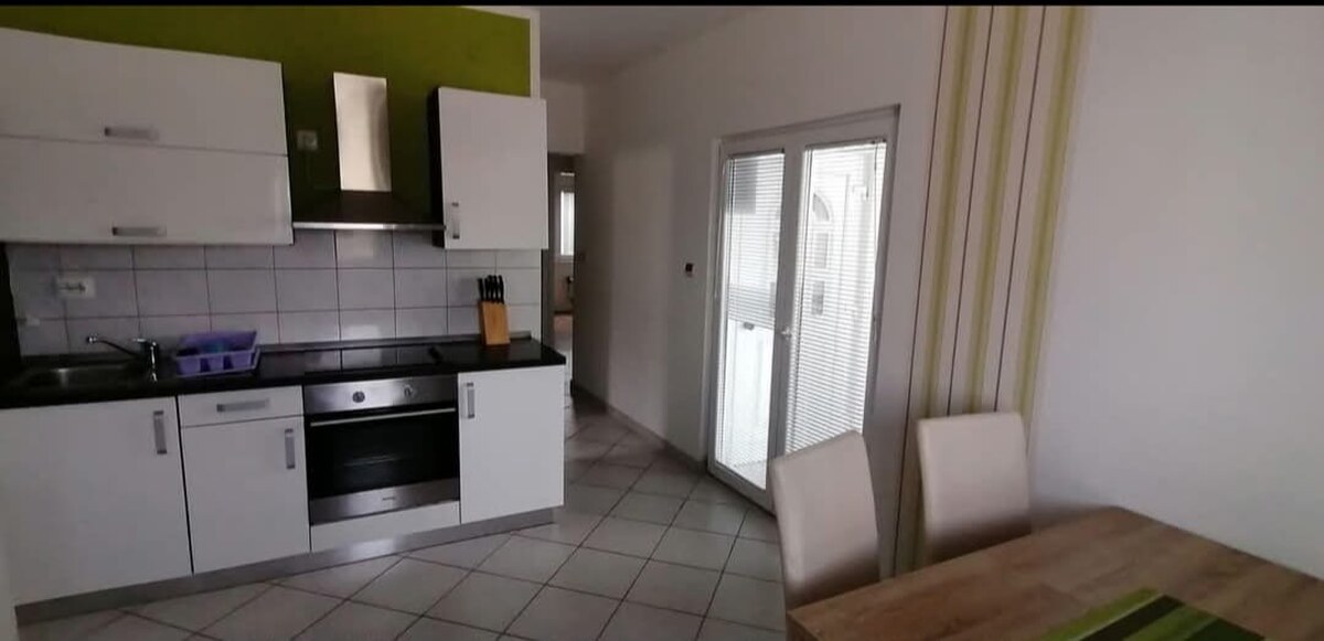 HR/Ostrov VIR- Predaj 2 zariadených apartmánov za cenu 1 - 95m2 — foto 7