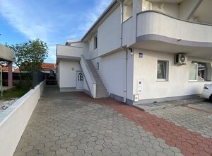 HR/Ostrov VIR- Predaj 2 zariadených apartmánov za cenu 1 - 95m2 — foto 2