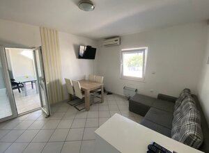 HR/Ostrov VIR- Predaj 2 zariadených apartmánov za cenu 1 - 95m2 — foto 8