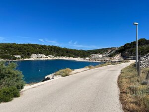 CHORVATSKO/BRAČ - Stavebný pozemok 150m od krásnej pláže — foto 11