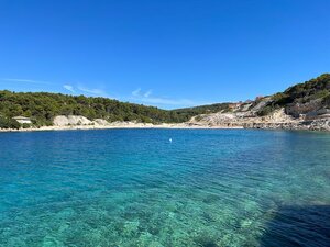 CHORVATSKO/BRAČ - Stavebný pozemok 150m od krásnej pláže — foto 2