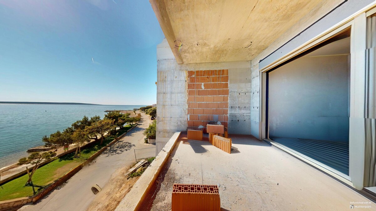 HR/PAG/MANDRE- Predaj luxusných apartmánov s terasami priamo na pláži — foto 13