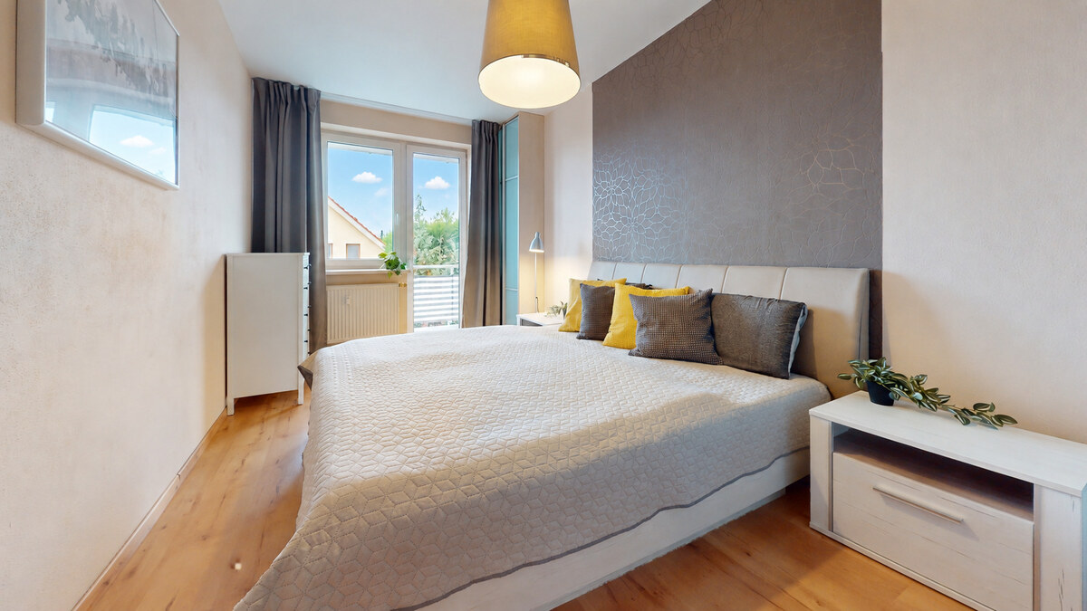 VEĽKORYSÝ 3-izb. byt (97m²) s balkónom, 2 pivnicami a 2x garáž. státím — foto 12