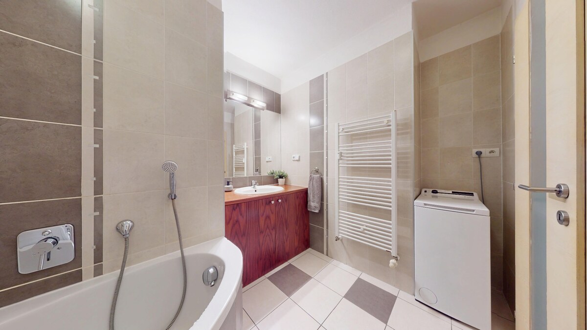 VEĽKORYSÝ 3-izb. byt (97m²) s balkónom, 2 pivnicami a 2x garáž. státím — foto 19