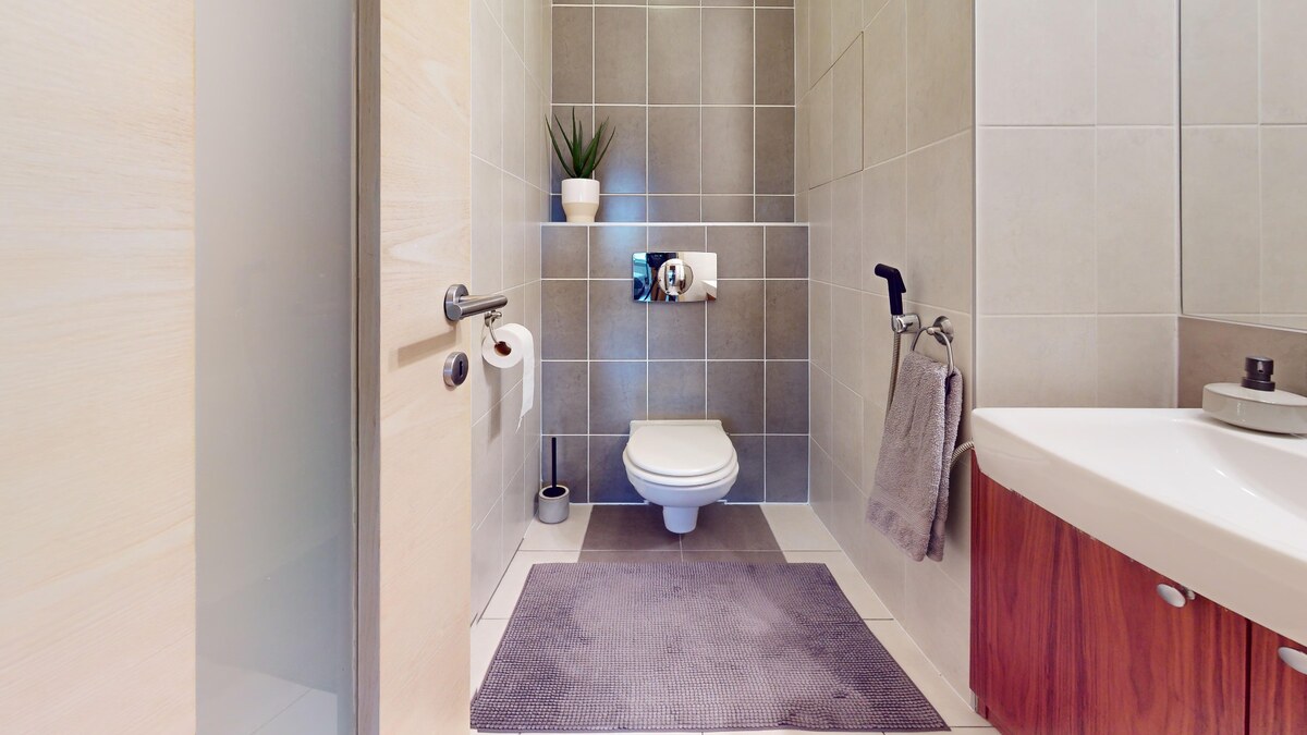 VEĽKORYSÝ 3-izb. byt (97m²) s balkónom, 2 pivnicami a 2x garáž. státím — foto 20
